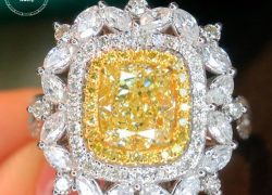 Aazuo Luxury jewelry, Real Yellow Diamonds 3.5ct, 18K White Gold, Big Square Ring